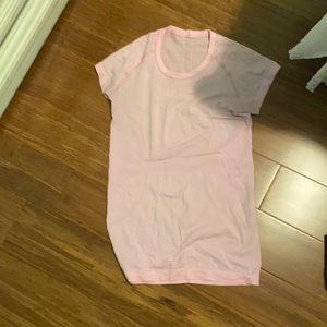 Lulu lemon swiftly tech short sleeve crew